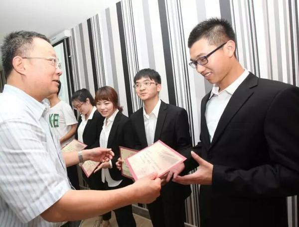 zhangchao2 zhangchao2